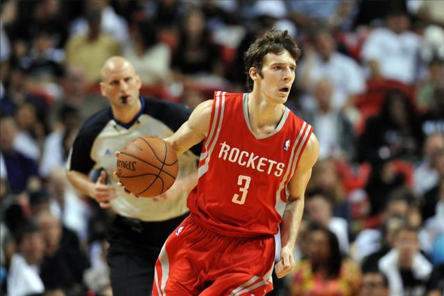 在NBA和国家队层面均表现出色 德拉季奇退役后在干什么